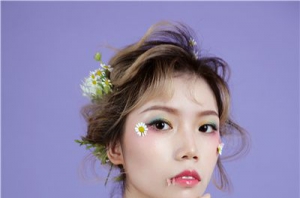 学美甲好就业吗？初中毕业生如何选择郑州美甲培训？