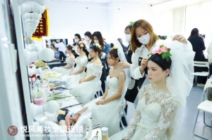以美为舟，逐梦梦想：悦风美妆学习手记